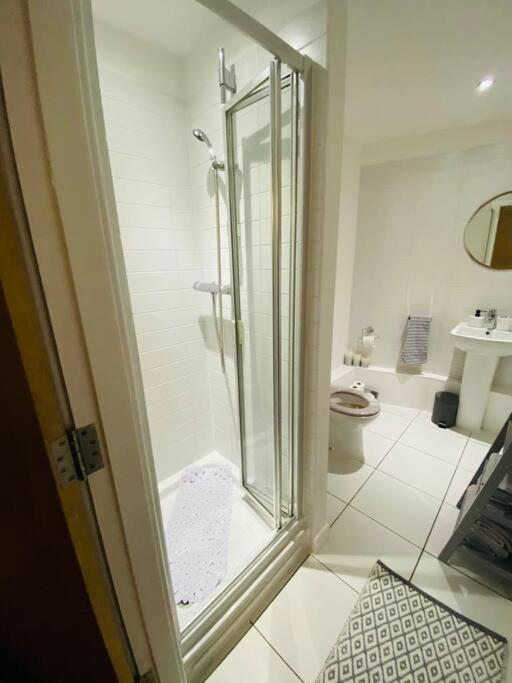 Liverpool City Centre Modern Apartment Fits 6 People Екстериор снимка